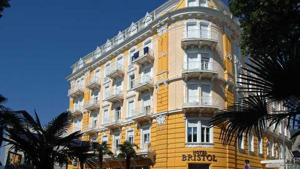 Hotel BRISTOL